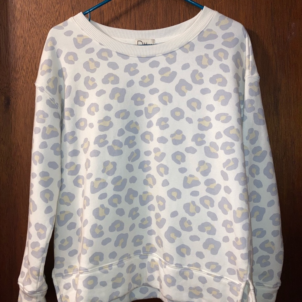 Dittos Women Leopard Ivory Pullover Sweater M